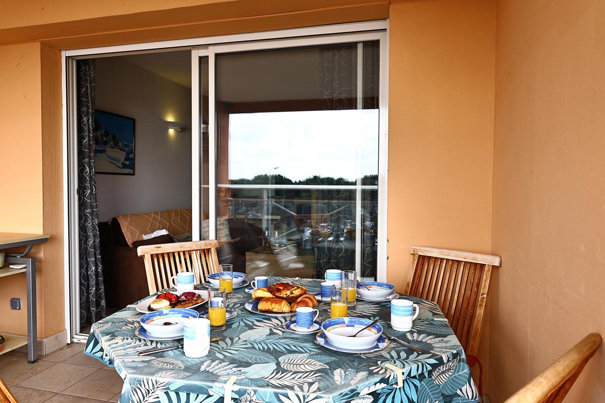 T2 Dolce - Vue Mer, Piscine & Apartment